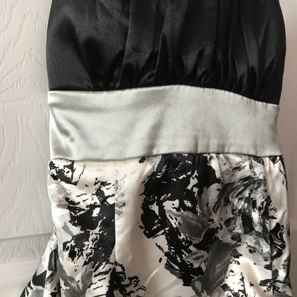 Short Cocktail Dress by Roxy Size 5 - Picture 2 of 5